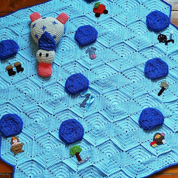 Tapis d'éveil couverture des contes  et son doudou Oie