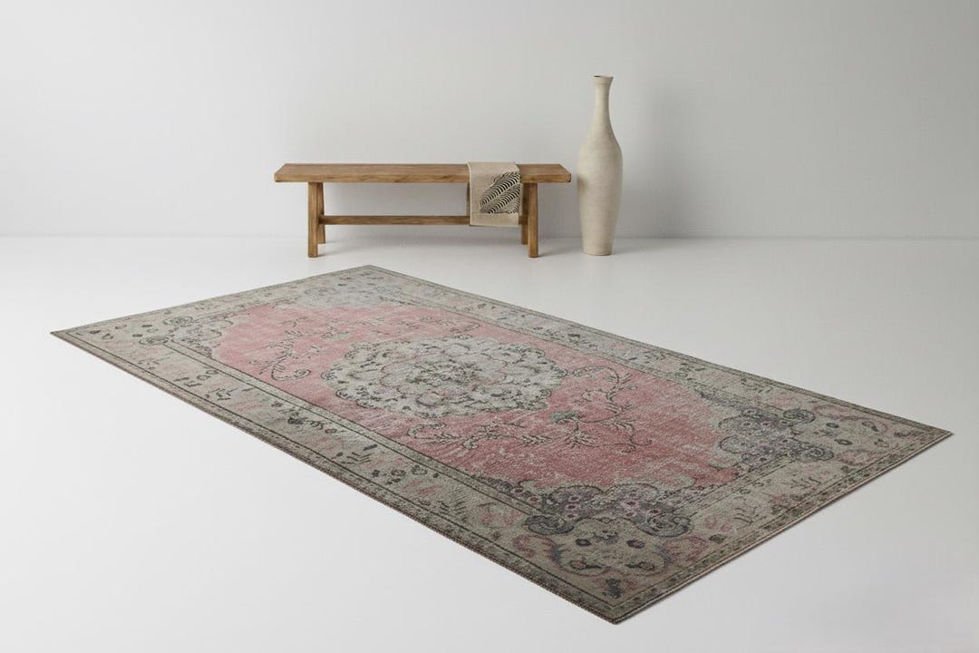 Faded Pink Turkish Rug – Distressed Medallion, Boho Area Carpet