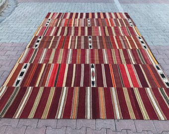 Rug Turkish Vintage Kilim, Area Rug, 7x10feet, Vintage
