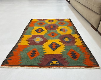 Vintage Turkish Kilim Rug: Handmade Wool Door Mat (2'5x3'9 ft)