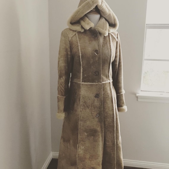 Lamb shearling coat with hood 70s