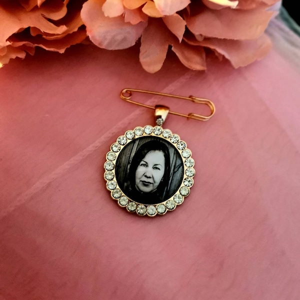 Rose Gold rhinestone memorial bride or groom photo charm for your bouquet or suit, in loving memory of missed loved ones. Wedding locket.