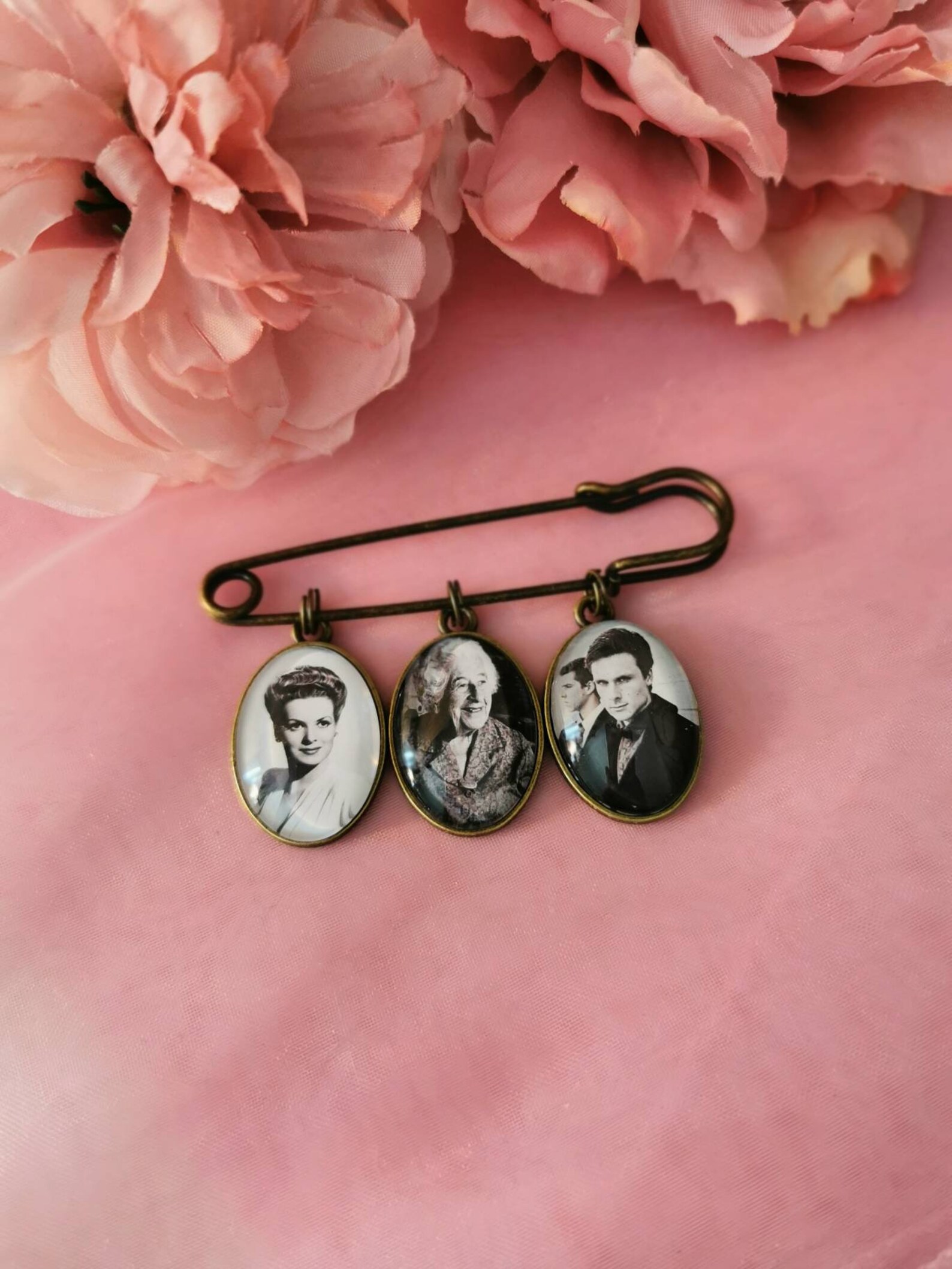 A beautiful antique bronze coloured Bride or Groom memory Etsy