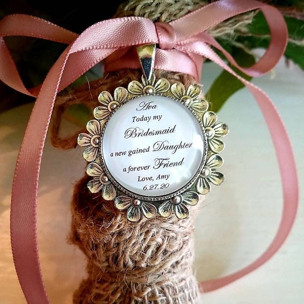 Step Daughter keepsake charm. Wedding gift of something old. Personalised bridesmaid, Chief bridesmaid, maid or matron of honour, honor.