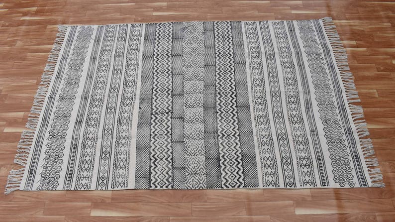 Area rug beautiful rug durable rug Handmade rug cotton carpet 3x5 feet cotton Rug