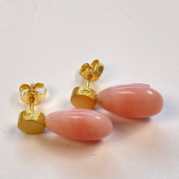 Goldohrring mit Pink Opal Tropfen