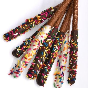 Crayon Pretzel Rods