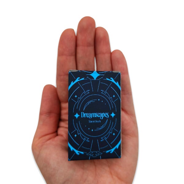 Dreamscapes Mini Tarotlek, Tarotkort i fickformat för resor med digital guidebok, Kompakt tarot för läsning på språng