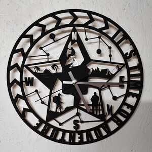 Wanduhr Adventure Time | für die Wand als Deko für Abenteurer mit den Motiven Wandern | Klettern | Angeln | Meer | Camper