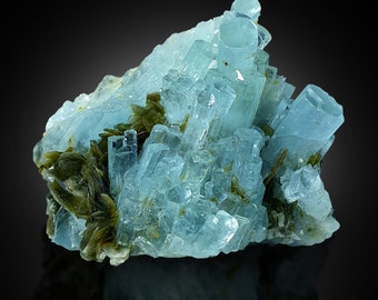 768 Gram Natural & Unheated Blue Aquamarine Mineral Specimen