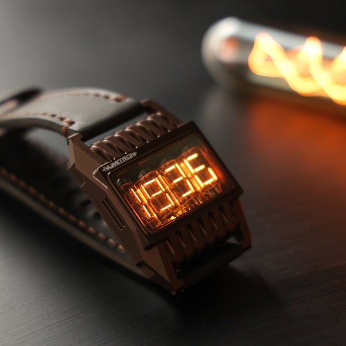 Nixie Tube Wrist Watch wristwatch clock tubes IV-16 Futuristic Numitron (Metal,Sapphire,Splash Resistant) Futuristic Metro Retro SciFi