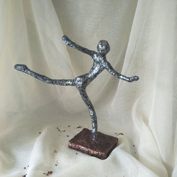 Sculpture de danseur, figurine de danse, statue de ballerine dansante, cadeaux de danse, figure de sculpture d’art, cadeaux de danseur, art en papier mâché, art powertex, ballet