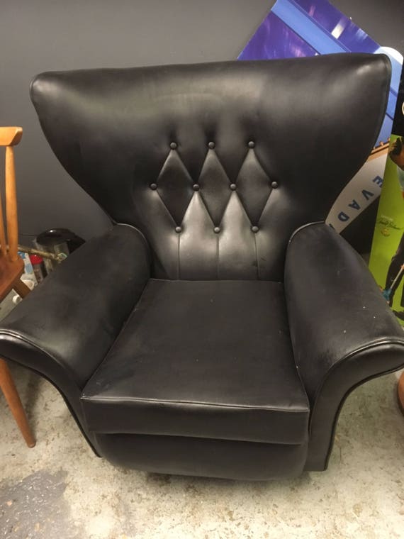 Retro Faux Leather On Back Large Wingback Chair