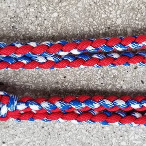 Paracord lanyard