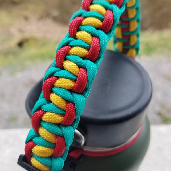 Custom hydro paracord handle