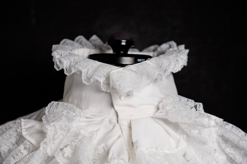 White shirt with jabot and laces, Victorian style, shirt for men, all genders elegant and dandy style image 4