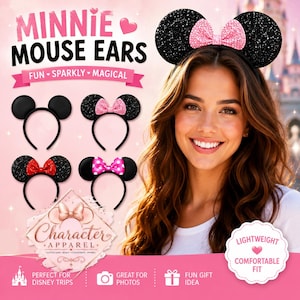 Puede incluir: La imagen presenta cuatro diademas de orejas de Minnie Mouse con orejas negras y lazos en rosa, rojo y lunares rosas. El texto dice "MINNIE MOUSE EARS" y "FUN - SPARKLY - MAGICAL". La imagen también incluye el texto "Character Apparel".