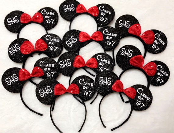 can be personalize Micky and Minnie ears can be personalize Micky and Minnie ears