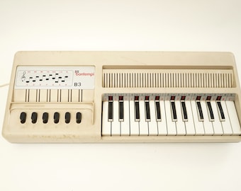Suzuki Omnichord OM-27 RARE Electronic Musical Instrument