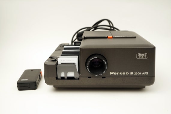 Vintage Zeiss Ikon Perkeo IR 2500 Afs Projector / German / Dia 
