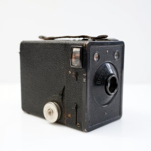 Folding Camera by Kodak c.1920 – S16 Home