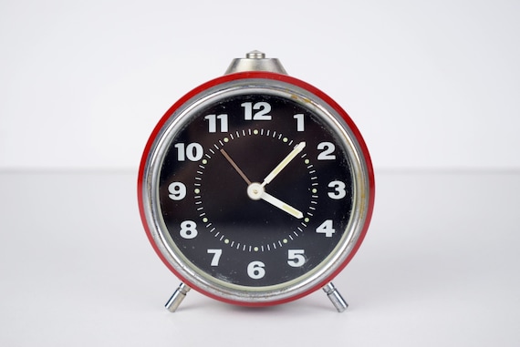 Vintage Desk Clock / Red / Mechanical Clock / Alarm / Table - Etsy