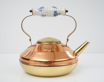 vintage Brass Tea Pot / Bredemeijer / Hilversum Holland