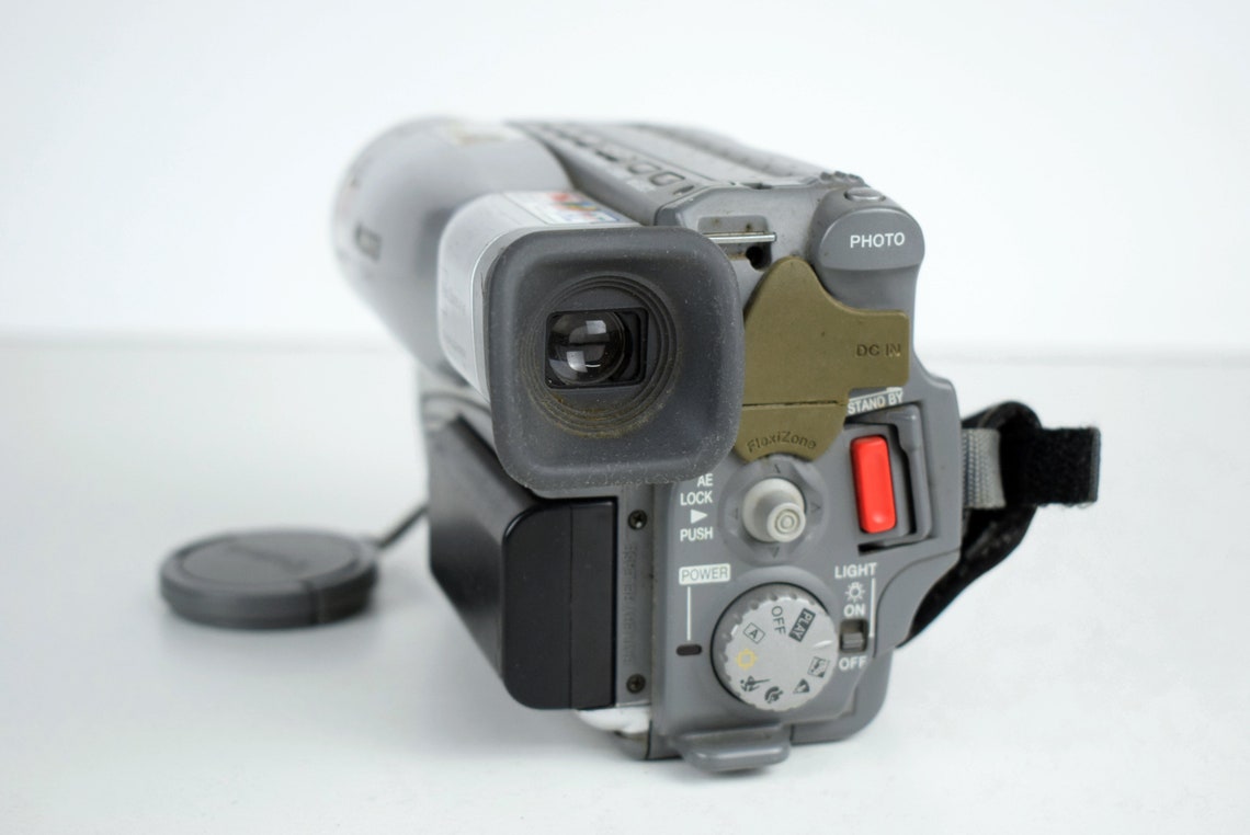 Vintage CANON G70 Hi / Film Video Camera / Canon 22x Zoom Lens Etsy