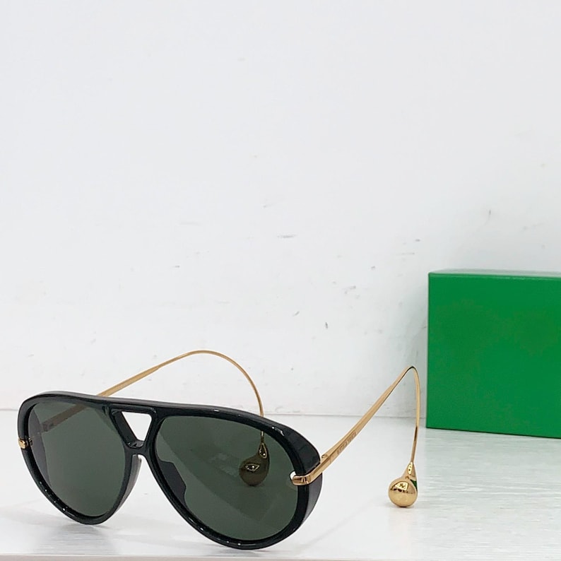 Bottega BV1273S Drop Sunglasses – Aviator Shades, Luxury Designer Eyewear with UV400 Protection Black/Forrest Green