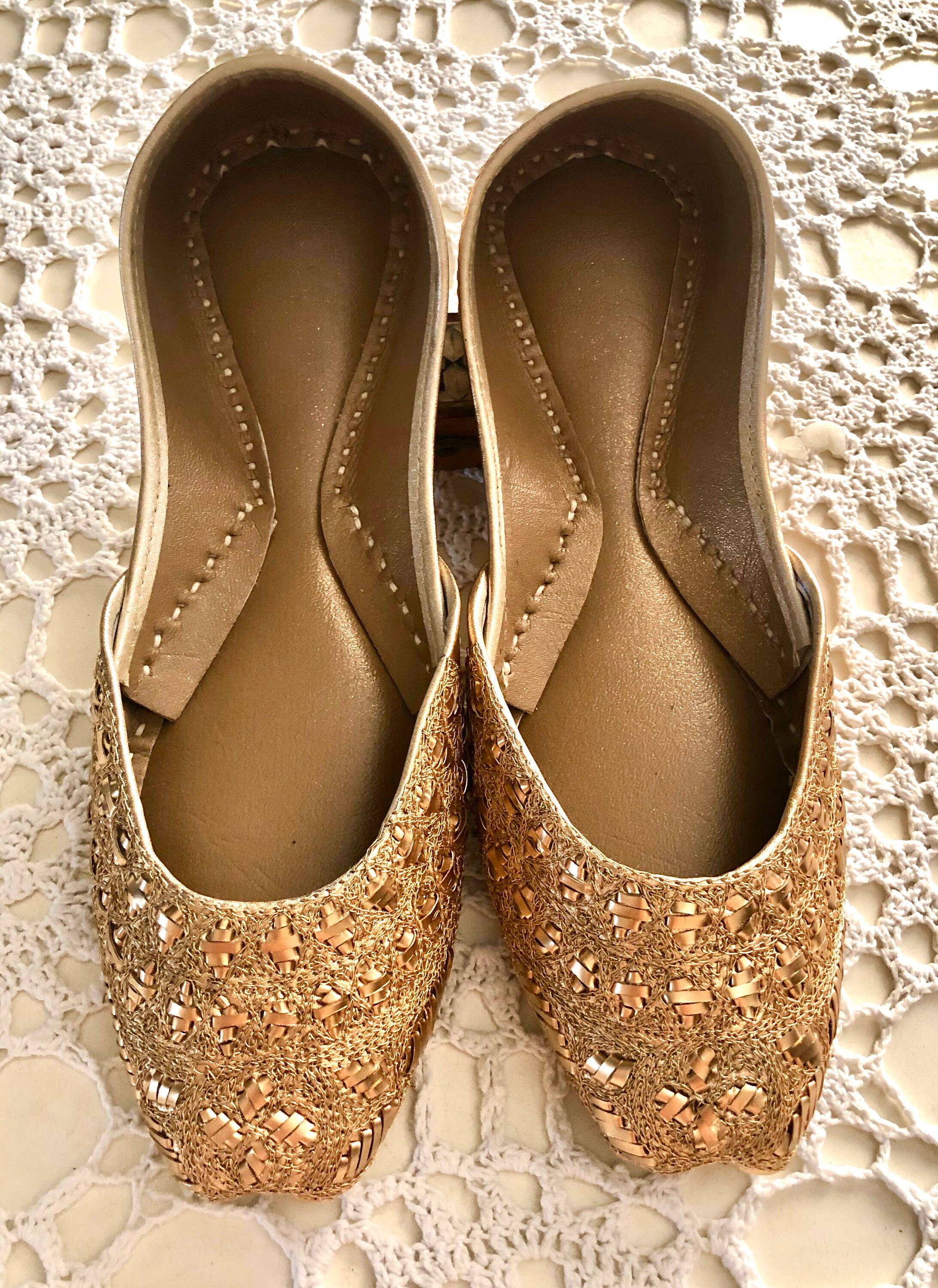 Hand embroidered & Handcrafted Leather pumps Khussa shoes Etsy