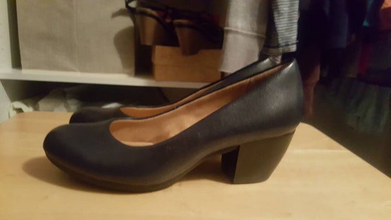 2 inch block heel pumps