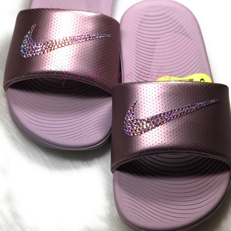 nike pink slides