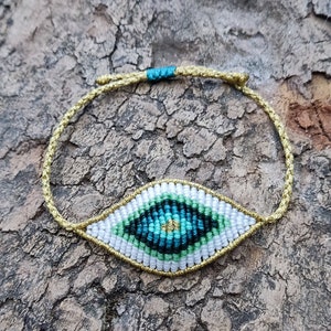 Macrame evil eye bracelet, macrame bracelet, evil eye bracelet, macrame jewelry, handmade bracelet, talisman,boho bracelet, woven bracelet