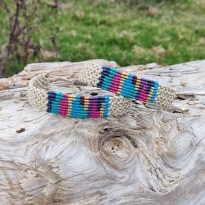 Pulsera de manguito macrame, pulsera macramé, joyería macramé, pulsera tejida, pulsera hecha a mano, idea de regalo, pulsera boho, pulsera ajustable