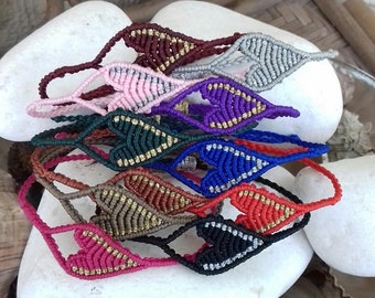 Pulsera de corazón de macramé, Pulsera de corazón, Pulsera de macramé, Pulsera de amor, Pulsera de amistad, Estilo boho, Pulsera hecha a mano, Joyas de colores