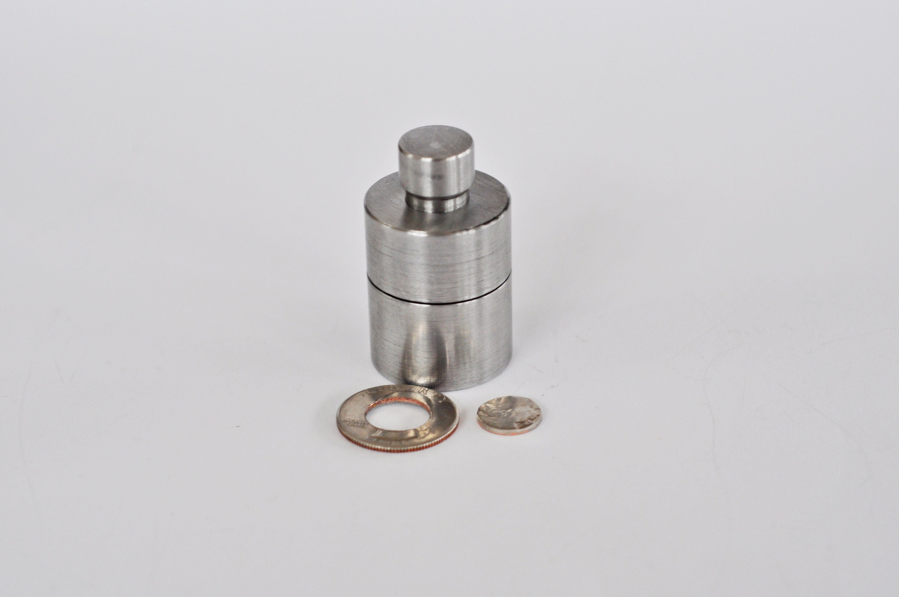 Kit De Poinçon Et Entretoises Pour Fabrication De Bijoux – Acier – 10 Mm – Neuf (Ukraine)