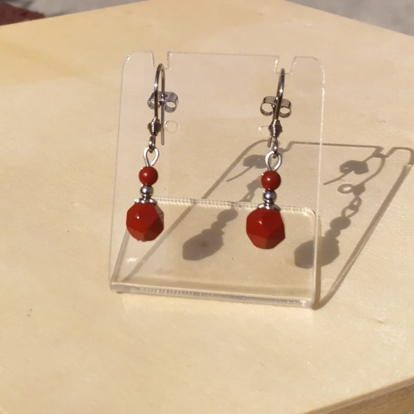 Boucles d'oreilles en perles polygone de Jaspe rouge et acier inoxydable