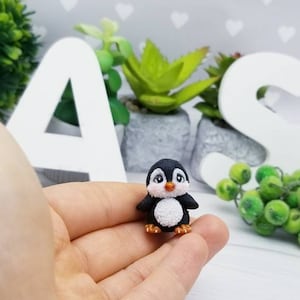 Cute penguin miniature, penguin sculpture, personalized miniature gift, bird lover gift,gift for her, penguin mini figurine, baby penguin