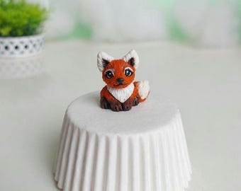 Handmade Polymer Clay Fox Figurine, Mini Forest Animal Decor, Miniature Collector Item