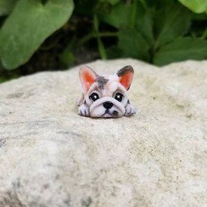 Französische Bulldogge Miniatur,Geschenk für Hundeliebhaber,Hund Miniatursammlung, Minihund für Puppenhaus,süßer Hund Geschenk,Mini Bulldogge Figur