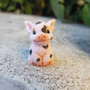 Personalized Handmade, cute piggy miniature, pink pig sculpture, personalized gift, piglet figurine,mini pig