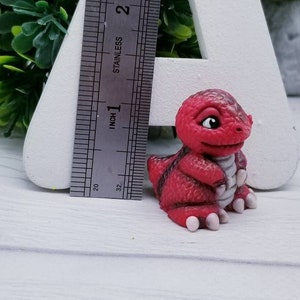 Miniatur Tyrannosaurus rex, Mini Dino, Miniaturpuppe, niedlicher Drache, Mikrodinosaurier, Miniaturfigur von Dinosaurier, niedliches Geschenk