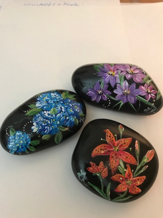 Hand Painted Rocks, Paint Pour With Flowers for Home Decor Handmade Gift  Original Painted Rock Art, Nature Lover Gift, Paper Weight Rock 