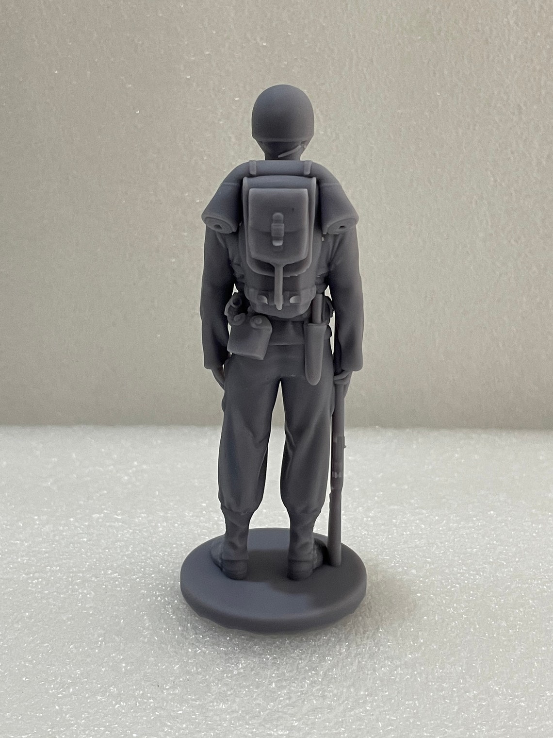 paint resin figures