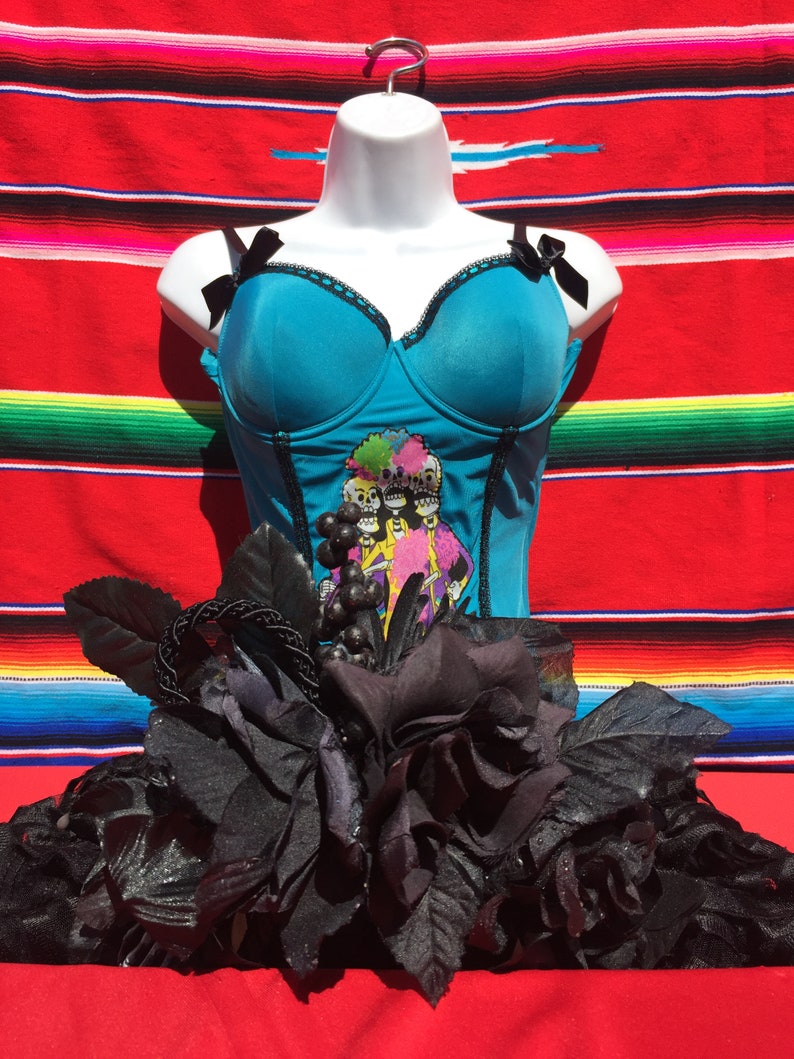Teal and Black Dia De Los Muertos Outfit