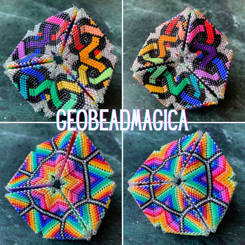 Pode incluir: Quatro padr&otilde;es geom&eacute;tricos de contas coloridas em forma de cubo. Cada cubo &eacute; feito de pequenas contas de v&aacute;rias cores, incluindo vermelho, laranja, amarelo, verde, azul, roxo e preto. As contas s&atilde;o dispostas em um padr&atilde;o geom&eacute;trico, criando um design visualmente atraente. Os cubos s&atilde;o todos de cores e padr&otilde;es diferentes, mas todos s&atilde;o feitos no mesmo estilo. O texto "GEOBEADMAGICA" est&aacute; impresso no centro da imagem.