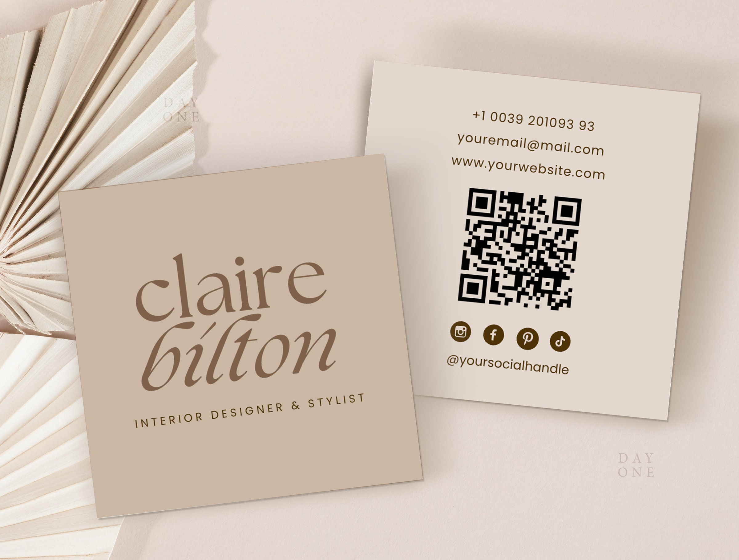 Square business cards discount