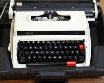Vintage Sears Roebuck Portable Metal Manual Typewriter 268.52000 w/Original Case