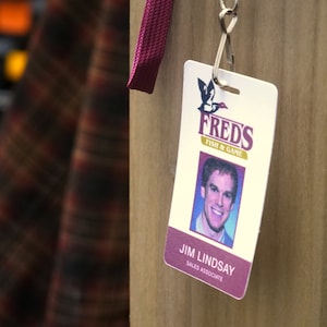 Jim Lindsay ( Dexter ) employee badge Dexter New Blood