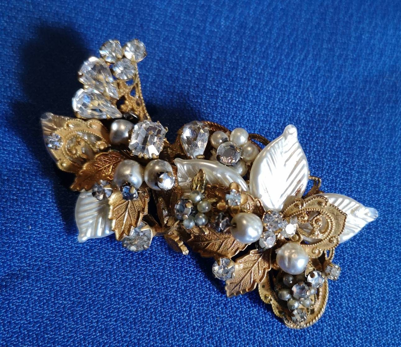 Ancienne Broche – Inclusion Fleurs Et Filigrane, Vintage, Sans Marque (occasion)